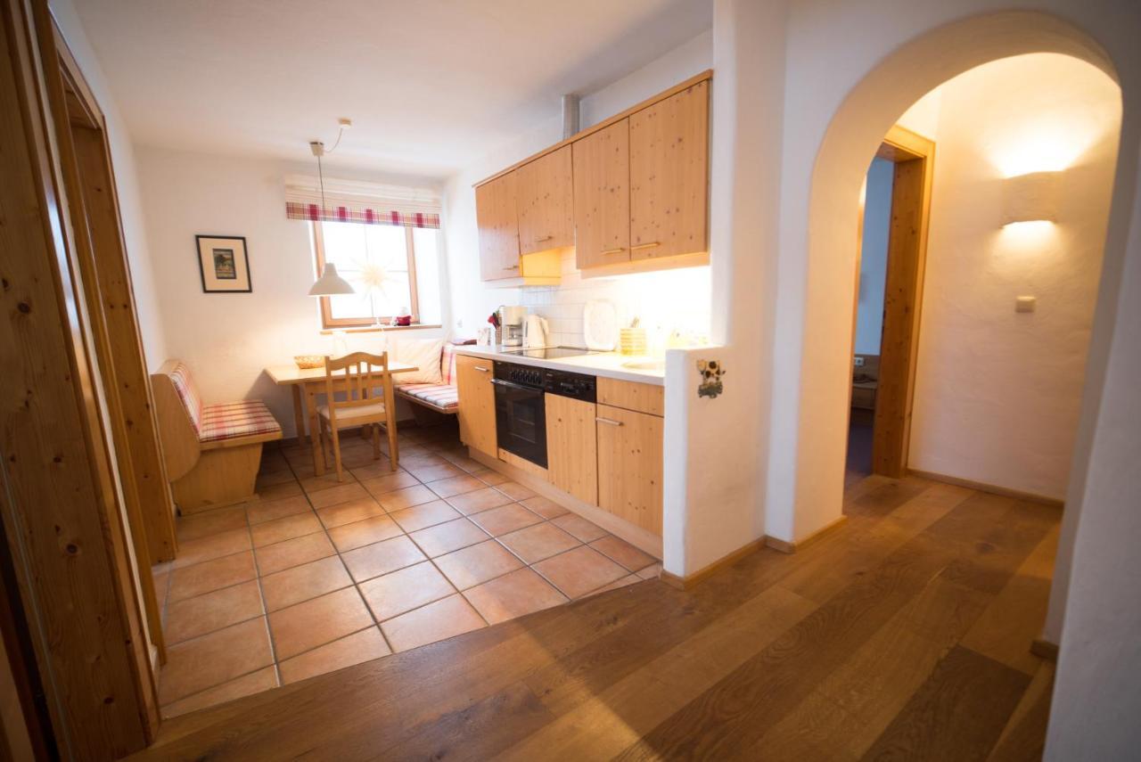 Ferienwohnung Huberhofオーベルンドルフ・イン・チロル エクステリア 写真